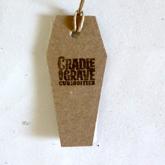 NEW CRADLE TO GRAVE CURIOSITIES HANDCRAFTED VOODOO DOLL PROP ODDITY - Picture 6 of 8